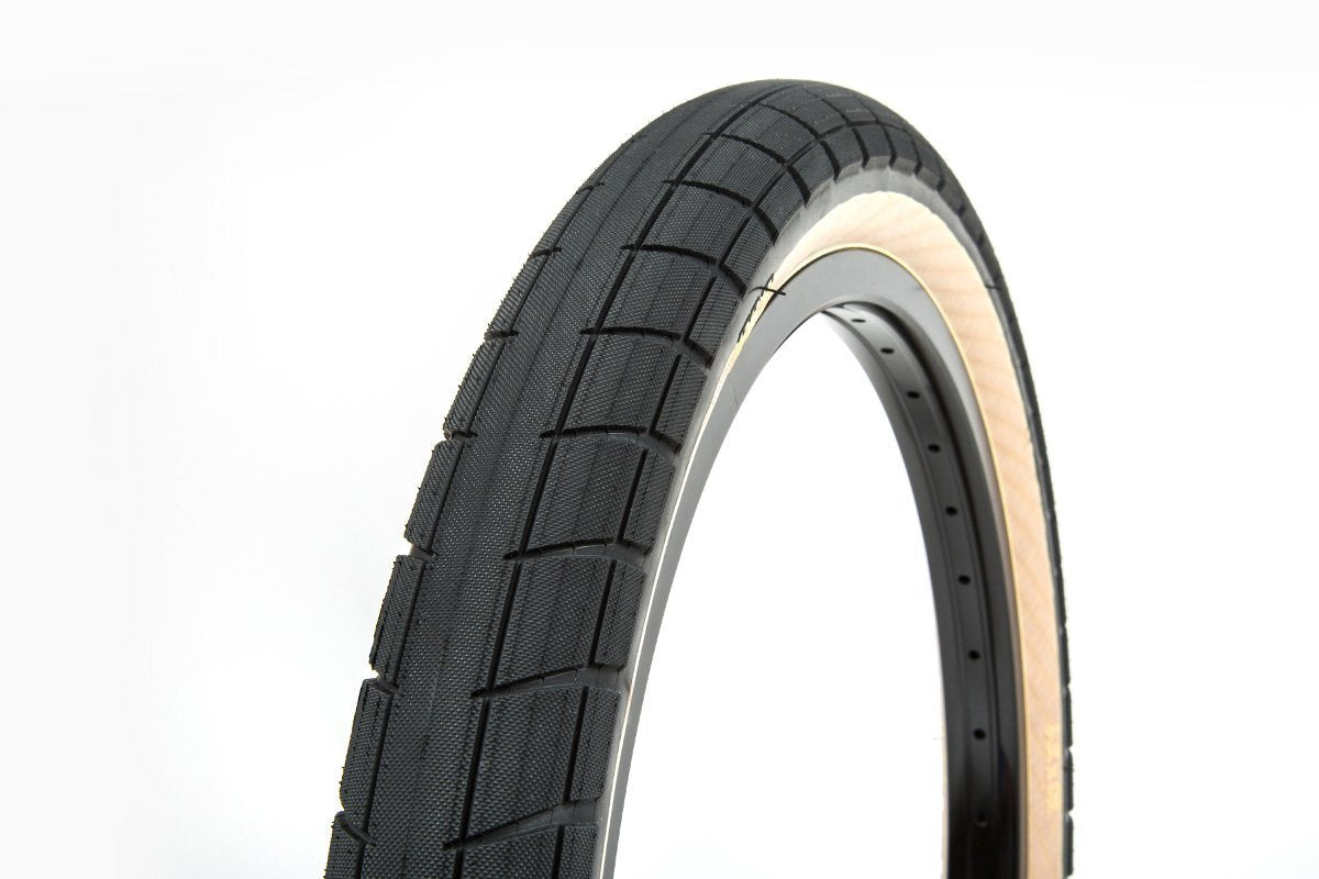BSD Donnasqueak Tire